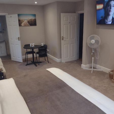 Bure Lodge Christchurch  Bagian luar foto