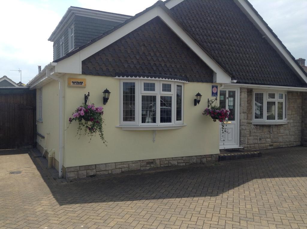 Bure Lodge Christchurch  Bagian luar foto